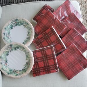 NWT  CELEBRATE IT  PARTY PLATES & NAPKINS